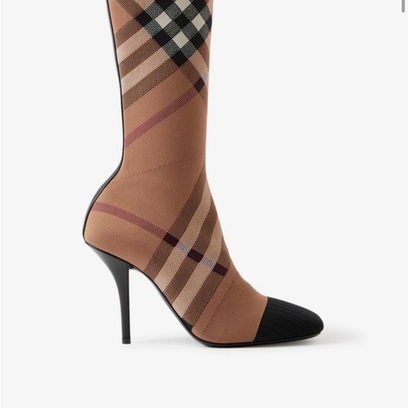 Never wear them. Only worn once for my birthday last year. Perfect condition - Picture 3 of 3